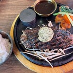 炭火ハンバーグ 肉焼き亭 - 