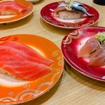 回転寿し トリトン - まぐろ、旬さんま