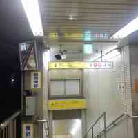 鉄板焼 摩天楼 東京スカイツリー・ソラマチ店 - 初めて都営浅草線で押上駅へと移動したこともありまして、駅ホームを進み