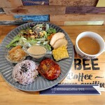 キッチン&コーヒー ビー - 料理写真:デリプレートランチ(てりやき豆腐ハンバーグ)※ご飯少なめ