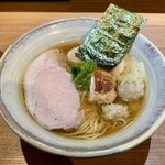 ジャパニーズ ラーメン 五感 - 特上醤油らぁめん + 地鶏味玉
