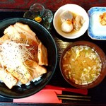 ハイカラヤ - チャーシュー丼