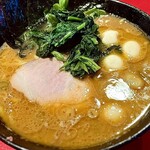 ラーメン 厚木家 - ラーメン、うずらの卵(全部普通)