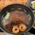 とんかつ とん米 - 味噌汁(2025年10月10日撮影)