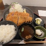 とんかつ とん米 - ロースかつ特上 230g (2025年10月10日撮影)