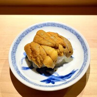 佐野鮨 - ⑯ 赤雲丹（愛媛産）