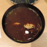 磯のがってん寿司 - あさりの赤だし