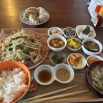 ギョウザとカレーのてっちゃん - 料理写真: