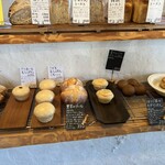 天然こうぼぱん とことこ - 唄師匠に朗報❓こどもむしぱん、有りマスオ( ・∇・)