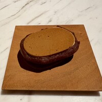 THE GATEHOUSE - フォアグラのクリスピーサンド