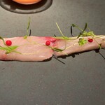 銀座 レカン - 鯵のマリネ　ピンクペッパーのアクセント