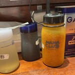 豚NOVA - 卓上のいろいろ