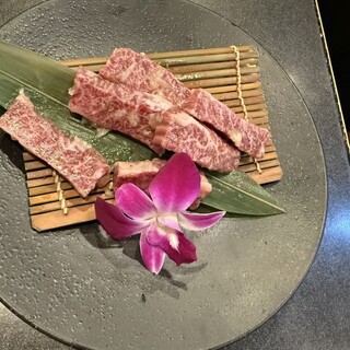 小川亭 とらちゃん 上六店