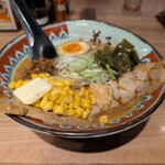 弟子屈ラーメン - 焼豚味噌コーンバターのせ