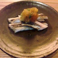 鮨処 石ばし - 玄海産　太刀魚のタタキ　太刀魚の旨みを上品に仕上げています