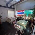 태국 요리 톰얌쿤 - 奥のテーブル席