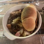 スタンド4坪らばー - きのことベーコンのアヒージョういずパン　天才