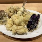 米清あら川 - ナス、タラ白子、舞茸、ニキスの天ぷら
