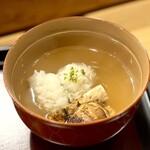 銀座 虎あら - 椀物　鱧と松茸のお吸物