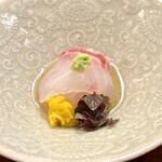 銀座 虎あら - 淡路島産の真鯛のお刺身
