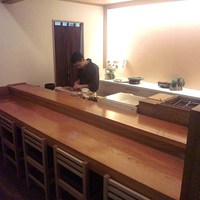 鮨処 石ばし - カウンター５席、個室とお座敷も完備しています(承認済み）