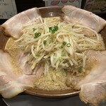 万人家 - 料理写真:らーめん特盛　1,210円