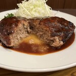 三福亭 - ハンバーグ断面