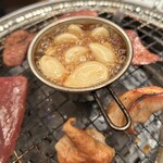 ホルモン 長町 - ニンニクたまらん