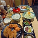 とんかつKYK - 牡蠣と貝柱到着。この為に日本酒一口残してました。