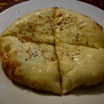 スパイスマジック カルカッタ - チーズナン