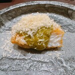 イル アオヤマ - 白甘鯛のフリット　鷹峯唐辛子ソース