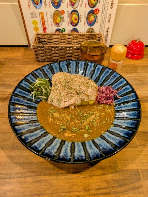 西神カレー 札幌まちの中店