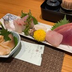 魚料理・もつ鍋  山咲き - 