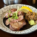 居酒屋燃えた うらめし屋 - 【焼　物】国産和牛の牛たん焼