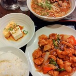 ラーメン大将 津守店 - えび甘酢定食／みそラーメン