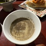 おかもと - ブラウンマッシュルーム茶碗蒸し、栗、黒胡椒。