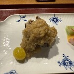 おかもと - 黒舞茸の天ぷら、焼き茄子のピューレ