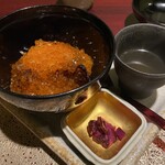 日本を食す 引算 - 焼きおにぎりにいくらがたんまり　酒が飲めます