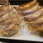 餃子の勝 - 無限餃子と白餃子