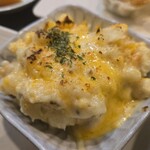 餃子の勝 - ポテサラグラタン