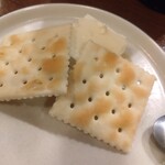 ベッテイ - 付け出しのはちみつがけチーズ