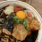 くじら食堂 nonowa 東小金井店 - 【ブラック＝tp生卵sv辛味×大蒜】