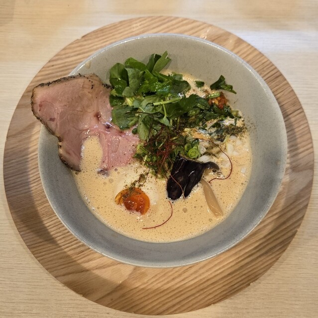 Tori to Gyokai Raamen komugi