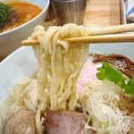 地球の中華そば - 海老ワンタン白煮干し、麺リフトアップ