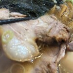 中華そば専門 とんちぼ - チョイと厚めで柔らかい焼豚