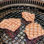 焼肉料理 牛吉日和 - 