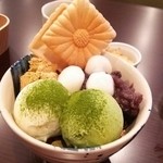 仁倉総本店 - パフェ！すごいボリューミー。和菓子オールスター。