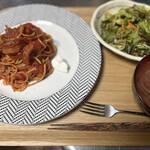 隠れ家キッチン 木漏れ日 - 焦がしパスタ/グリークヨーグルト添え