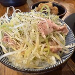 純米味噌らーめん みそら堂 - ネギ丼は胡麻油たっぷり