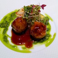 ON the TABLE CHINESE - 